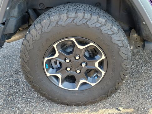 Used 2023 Jeep Wrangler Unlimited Rubicon 4xe AWD/4WD image 5