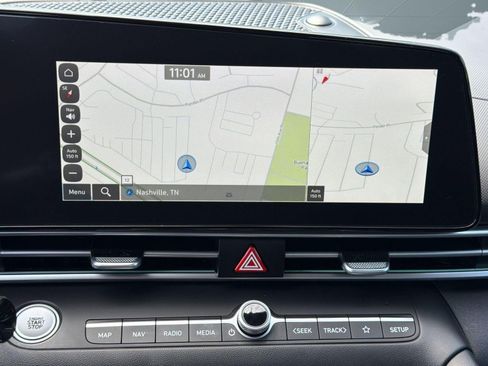 Used 2025 Hyundai Elantra SEL FWD image 22