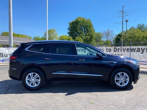 Used 2020 Buick Enclave Essence FWD image 2