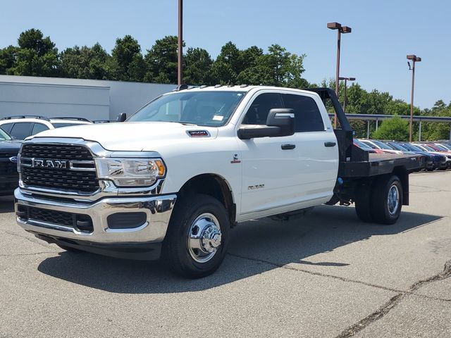 Used 2024 RAM 3500 SLT w/ Quick Order Package 2YG SLT AWD/4WD image 3