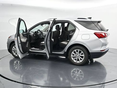 Used 2018 Chevrolet Equinox LT w/ Sun & Infotainment Package FWD image 42