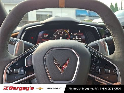 Used 2023 Chevrolet Corvette Stingray Preferred Cpe w/ Z51 Performance Package RWD image 19