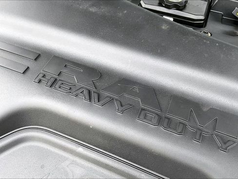 Used 2024 RAM 2500 Big Horn AWD/4WD image 32