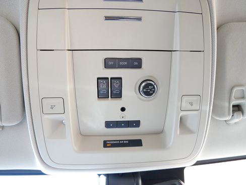 Used 2020 Chevrolet Tahoe Premier image 22