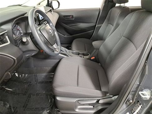 Used 2025 Toyota Corolla LE image 19