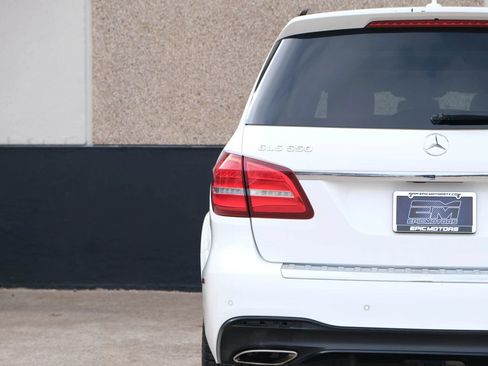 Used 2018 Mercedes-Benz GLS 550 4MATIC w/ Driver Assistance Package image 17