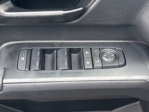 New 2025 Toyota Tacoma SR5 image 18