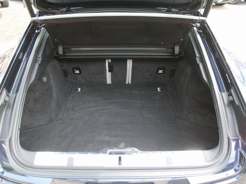 Used 2018 Porsche Panamera 4S image 8