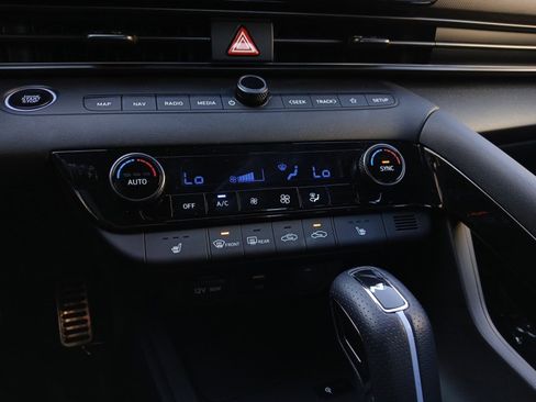 Certified 2025 Hyundai Elantra N image 44