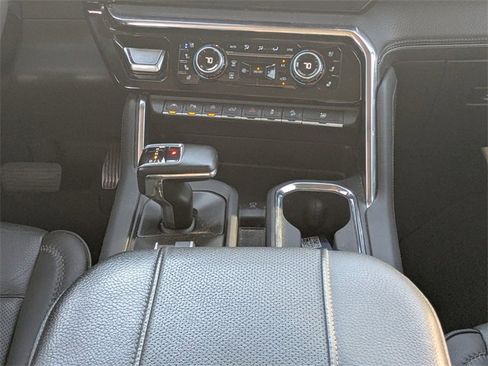 Used 2024 GMC Sierra 1500 Denali w/ Technology Package image 19