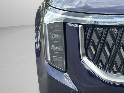 New 2026 Kia Carnival FWD image 9