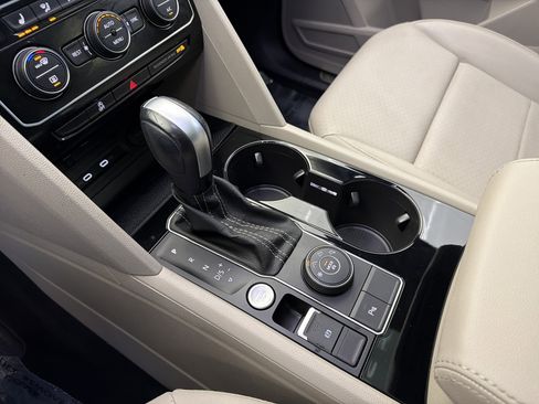 Used 2023 Volkswagen Atlas SEL image 24