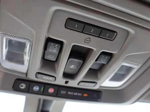 Used 2021 Chevrolet Silverado 2500 LTZ w/ LTZ Plus Package image 31