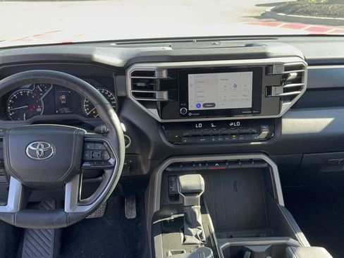 Used 2022 Toyota Tundra SR5 AWD/4WD image 17