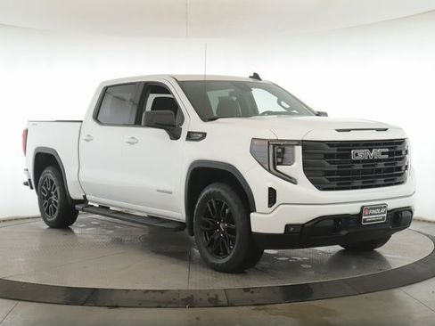 Used 2024 GMC Sierra 1500 Elevation image 2