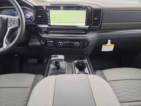 New 2026 Chevrolet Silverado 1500 ZR2 AWD/4WD image 17