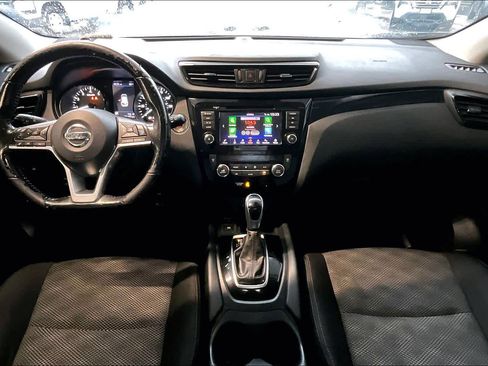 Used 2019 Nissan Rogue Sport SV w/ Technology Package FWD image 15