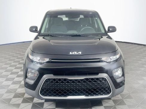 Used 2022 Kia Soul LX FWD image 3