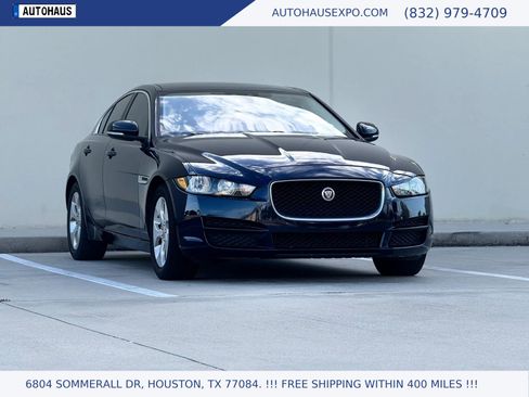 Used 2017 Jaguar XE RWD image 1