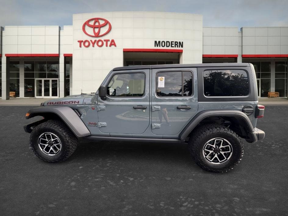 Used 2024 Jeep Wrangler Unlimited Rubicon w/ Capability Package AWD/4WD image 8