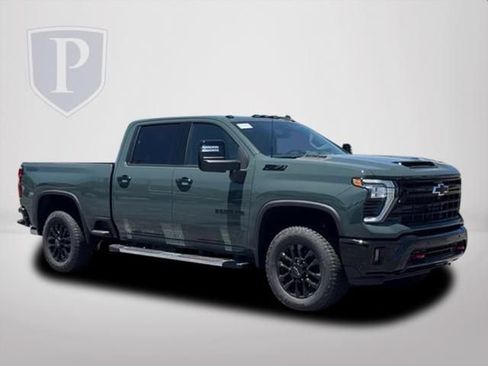 New 2026 Chevrolet Silverado 2500 LTZ w/ LTZ Plus Package AWD/4WD image 2