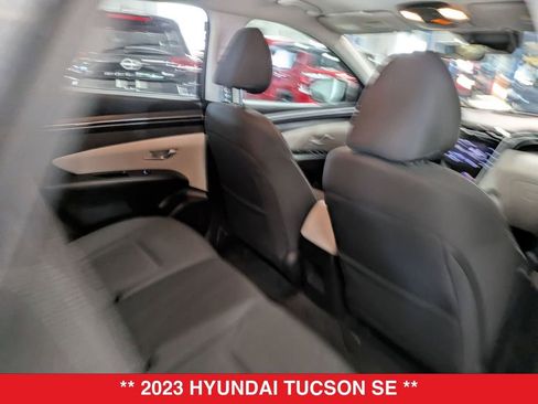 Used 2023 Hyundai Tucson SE image 32