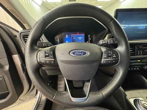 Used 2023 Ford Escape Active w/ Tech Pack #1 FWD image 34
