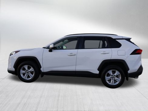 Used 2019 Toyota RAV4 XLE w/ Carpet Mat Package image 4