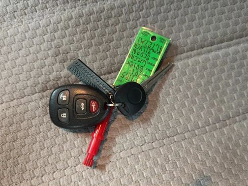Used 2011 Buick Lucerne CX FWD image 28