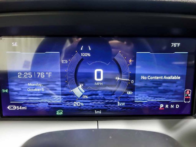 New 2027 Chevrolet Bolt LT w/ Comfort Package FWD image 13