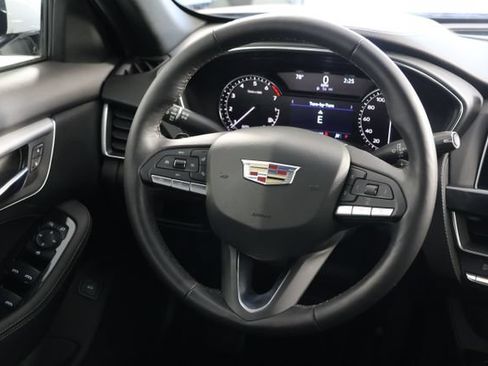 Used 2022 Cadillac CT5 Luxury w/ Cold Weather Package AWD/4WD image 10