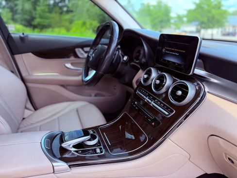 Used 2016 Mercedes-Benz GLC 300 image 20