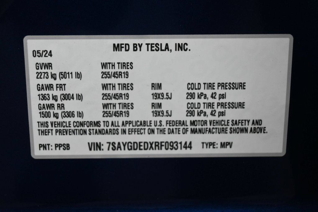 Used 2024 Tesla Model Y 2WD image 8