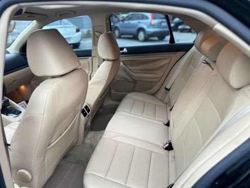 Used 2009 Volkswagen Jetta SE image 21