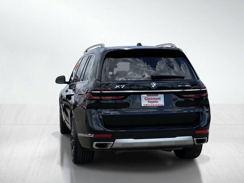 Used 2024 BMW X7 xDrive40i w/ Parking Assistance Package AWD/4WD image 6