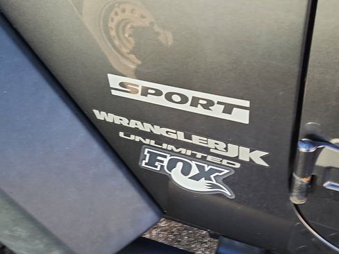 Used 2018 Jeep Wrangler Unlimited Sport w/ Connectivity Group image 4