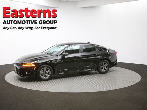 Used 2024 Nissan Sentra SV image 57