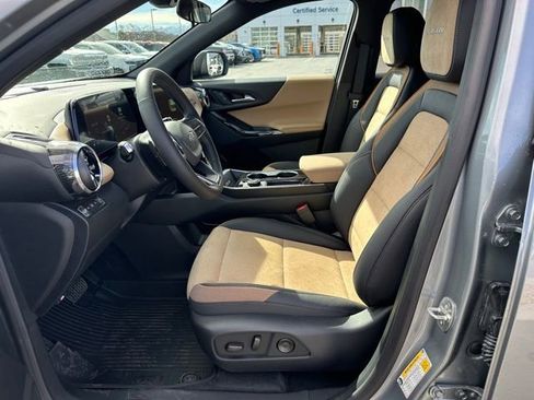 New 2026 Chevrolet Equinox ACTIV image 2
