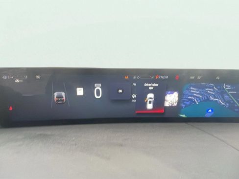 Used 2025 Ford Expedition Platinum image 15