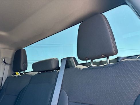 Used 2024 Chevrolet Silverado 2500 Custom image 24