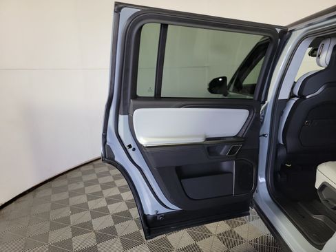 Used 2023 Rivian R1S Adventure AWD/4WD image 17