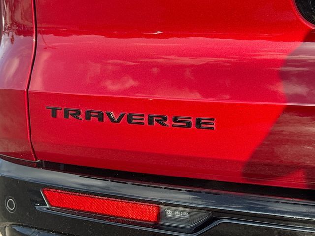 Used 2024 Chevrolet Traverse RS w/ LPO, Floor Liner Package FWD image 10