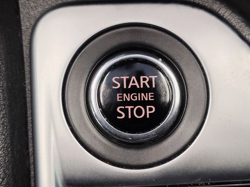 Used 2024 Nissan Sentra SV image 32