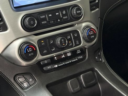 Used 2019 GMC Yukon SLT image 28