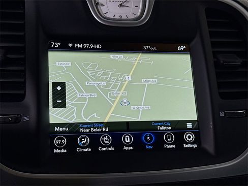 Used 2023 Chrysler 300 Touring L w/ Popular Equipment Group image 6