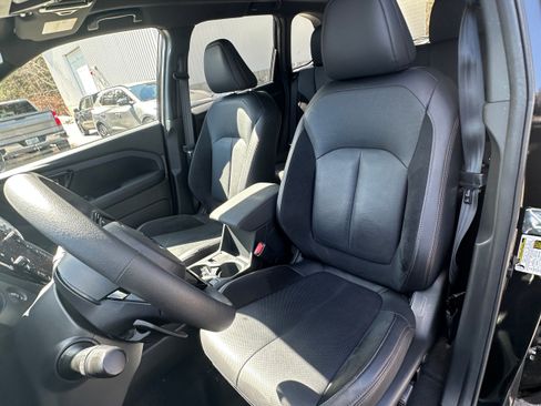 Used 2025 Subaru Forester Touring image 17