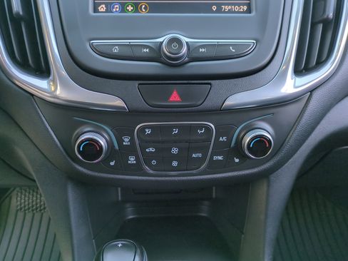 Certified 2020 Chevrolet Equinox LT image 11