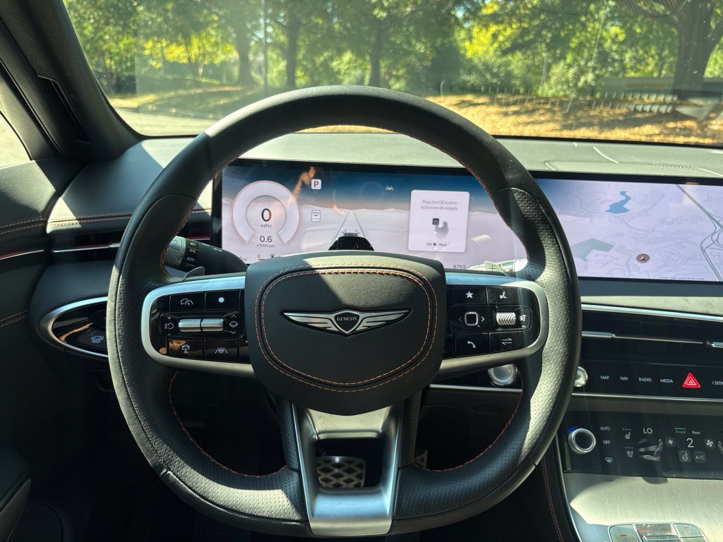 Certified 2026 Genesis GV70 3.5T Sport Advanced AWD/4WD image 10