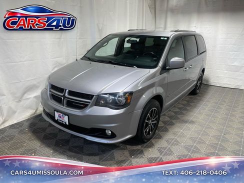 Used 2017 Dodge Grand Caravan GT image 1