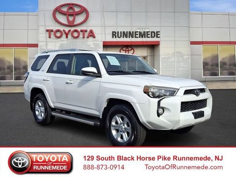 Used 2014 Toyota 4Runner SR5 w/ Convenience Package image 1